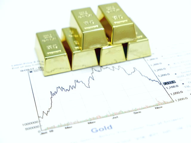 چرا باید روی طلا سرمایه گذاری کنیم؟